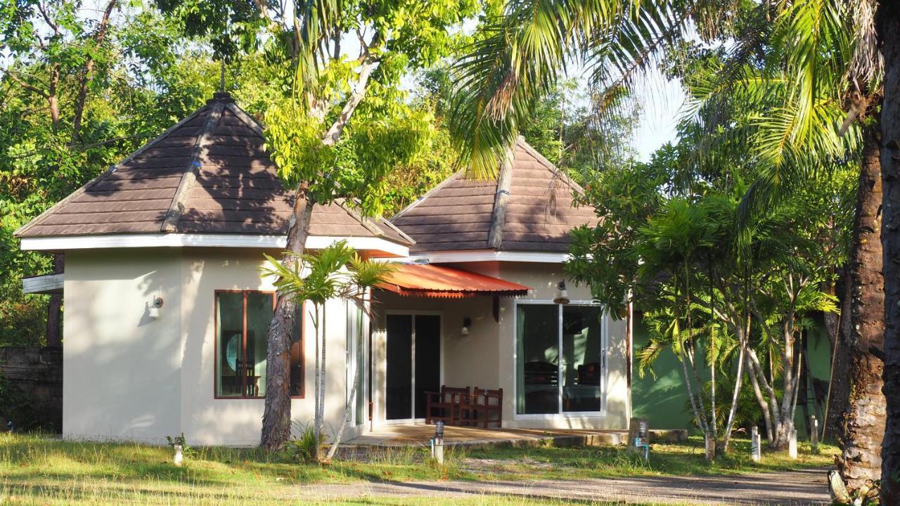 Avare Seaside House Krabi Ao Nam Mao Екстериор снимка